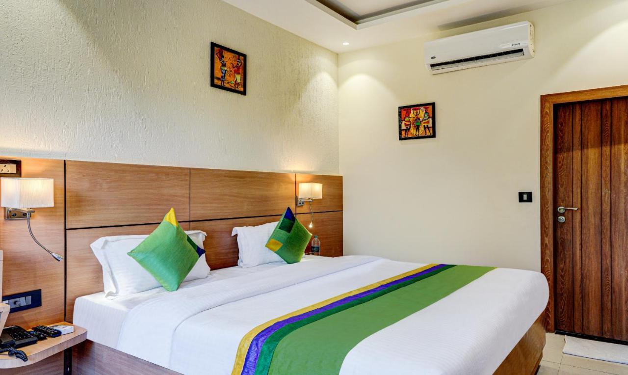 דהראדון Hotel Sun Grand מראה חיצוני תמונה